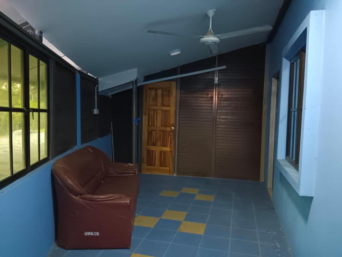 Homestay Koperasi Surau Alfalah Semporna Exterior foto